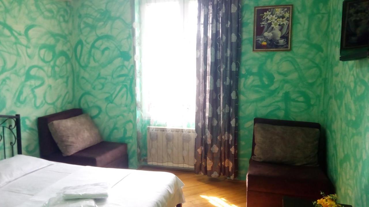 Hotel Isani Tiflis Exterior foto