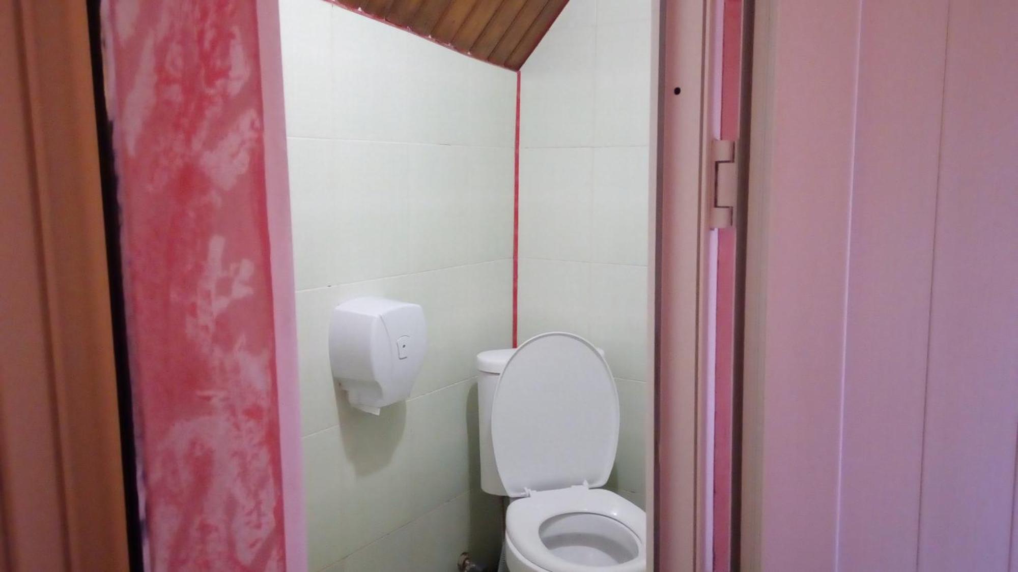Hotel Isani Tiflis Habitación foto